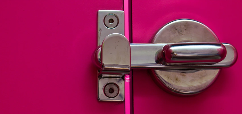 Childproof Gate Lock in Golden Hills, California